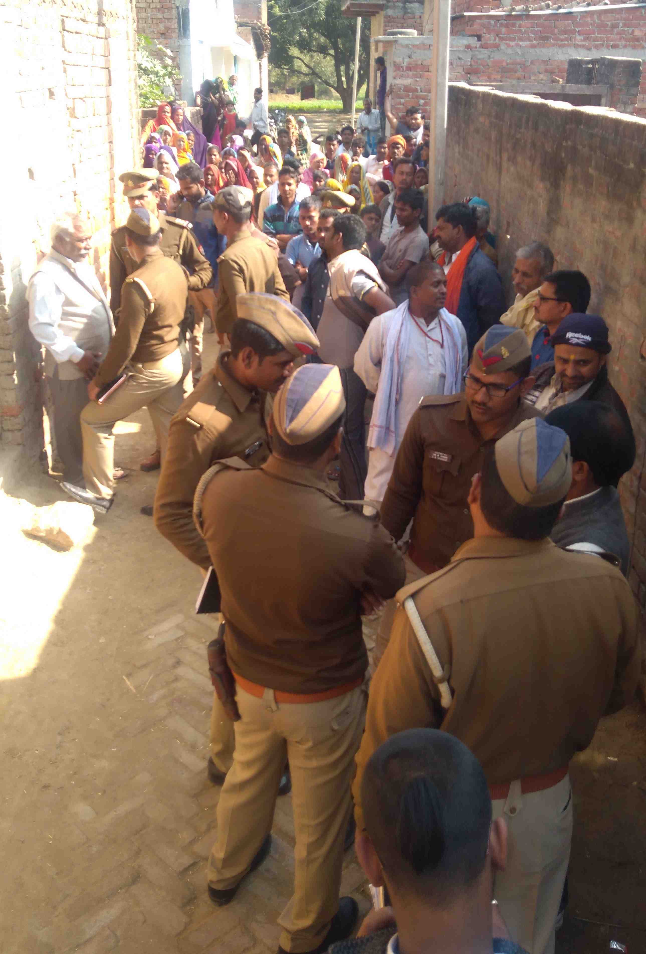 saint  murder in varanasi over doubt of illegal relation
