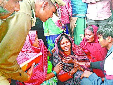 संदिग्ध हालात में युवक का शव बरामद