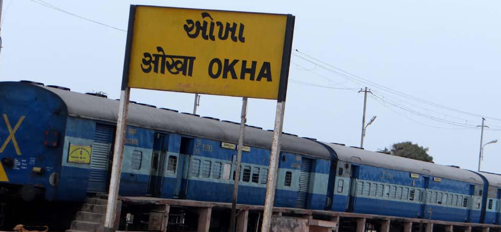 a woman found dead in train