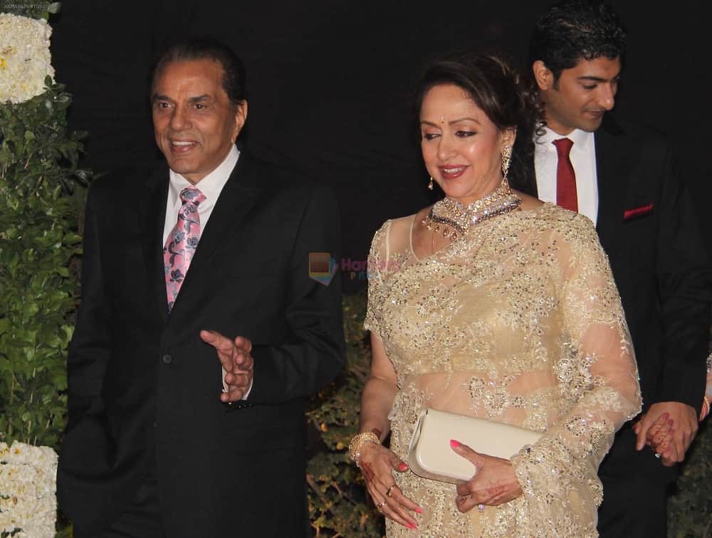 Hema Malini Birthday Special Know Dharmendra First Wife Parkash Kaur on Dharmendra Hema Marriage
