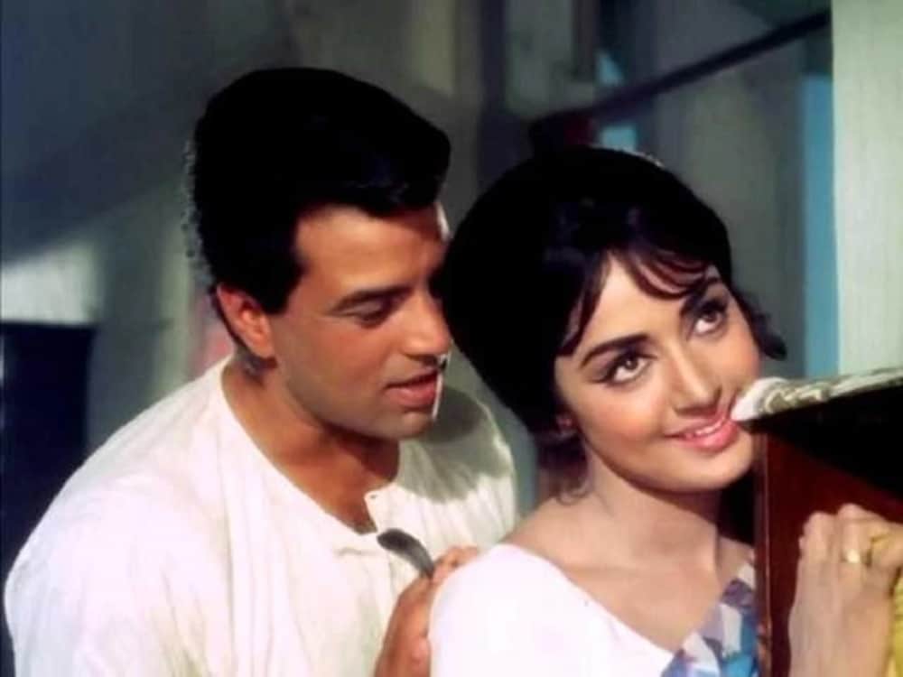 dharmendra and hema malini spot together after a long time