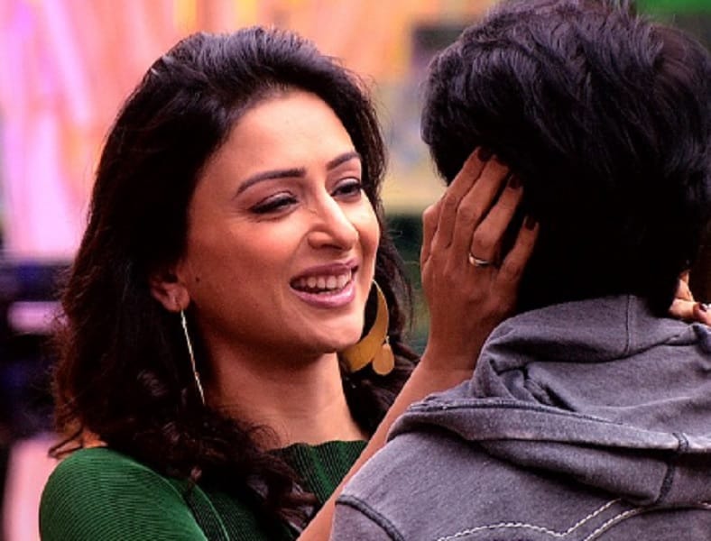 Bigg Boss 11 contestant Hiten Tejwani wife Gauri Pradhan impress everyone in the house 