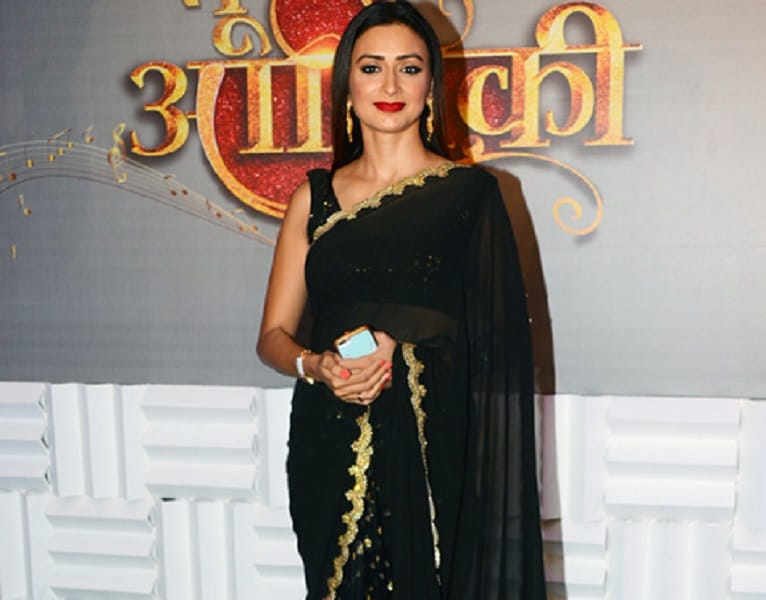 Bigg Boss 11 contestant Hiten Tejwani wife Gauri Pradhan impress everyone in the house 