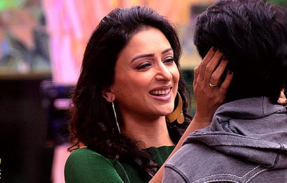 Bigg Boss 11 Hiten Tejwani Kids Neevan And Katya Visits The Show