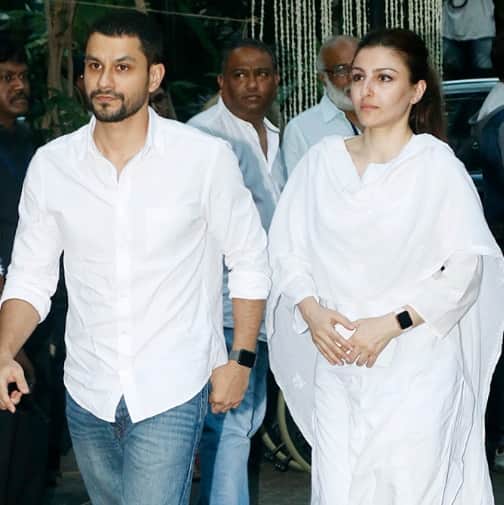 Bollywood celebrities arrived to Shashi Kapoor Prayer Meet See Pics 