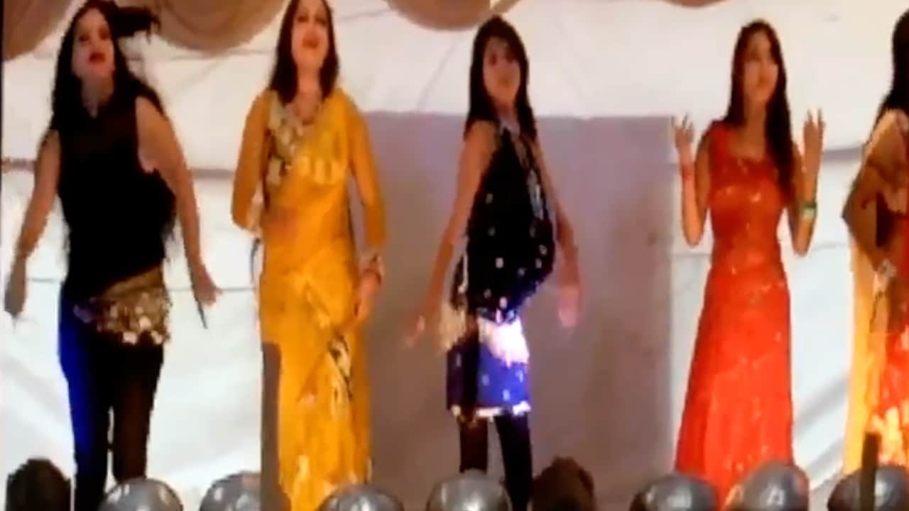 बार बालाएं