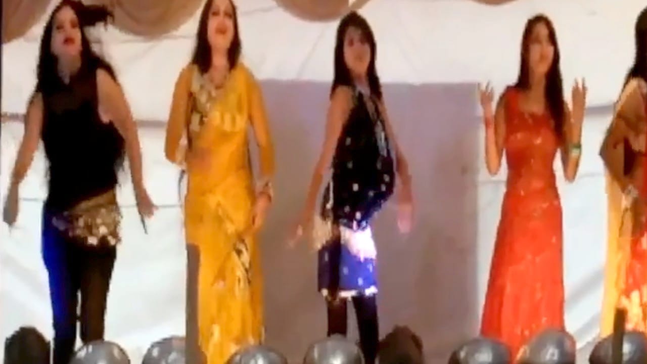 बार बालाएं