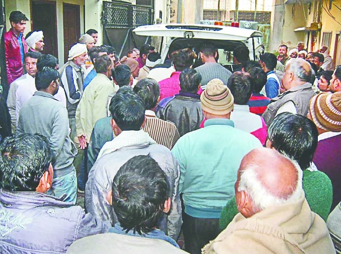 Teacher dies in accident