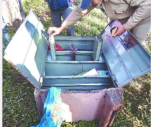  thief taken away the cupboard full of notes