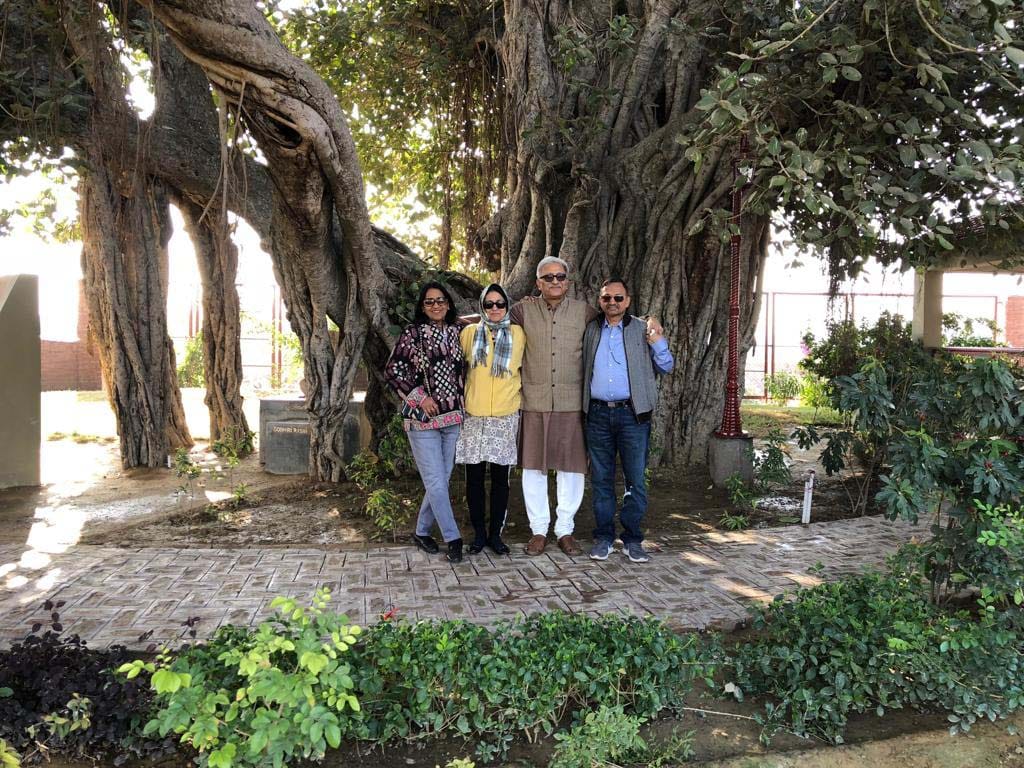 महाराष्ट्र की पहली महिला आईपीएस मीरा वृंदावन पहुंची