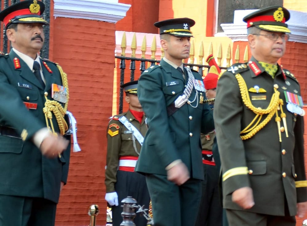 Bangladesh army chief enthusiasm in 409 officer