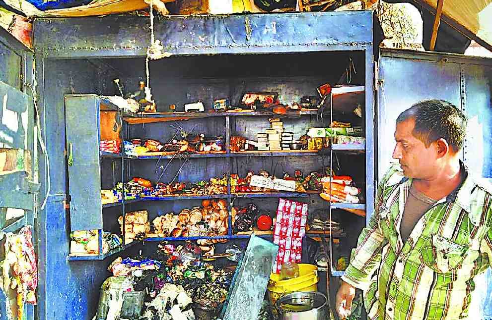 Fire in a shop, death of elder alive