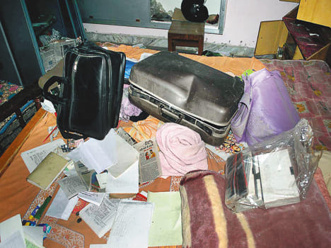 Cash from the station master's house and robbery
