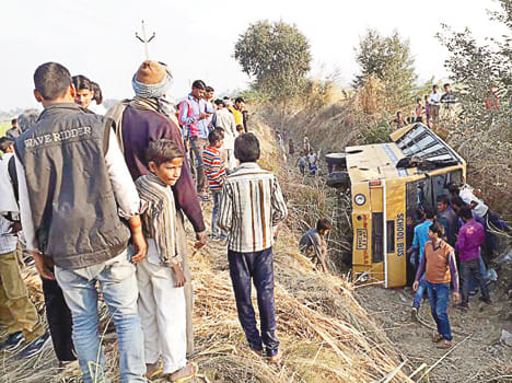 School bus, four children injured in bombay