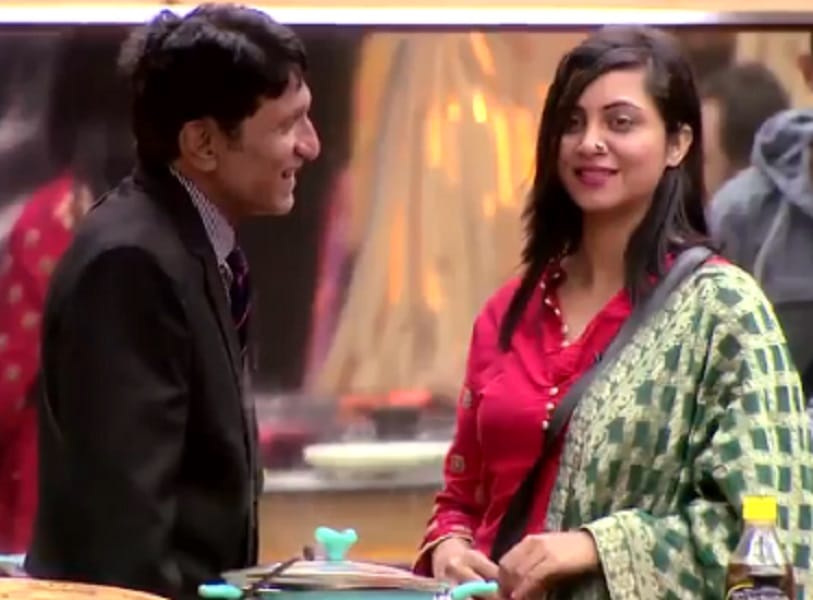 Bigg Boss 11 contestant Arshi Khan will take Salman Khan class in Weekend Ka Vaar