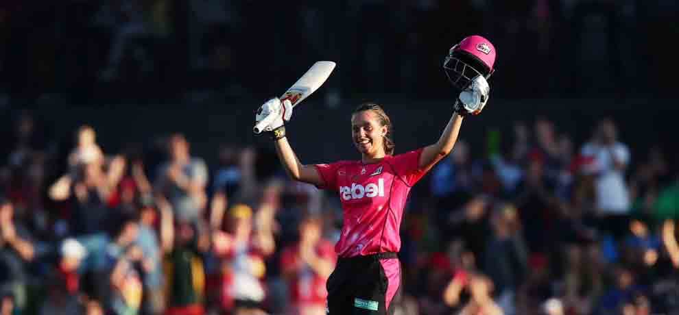 Ashleigh Gardner scores fastest century in womens big bash league history