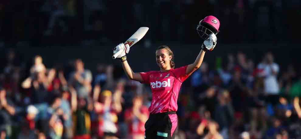 Ashleigh Gardner scores fastest century in womens big bash league history