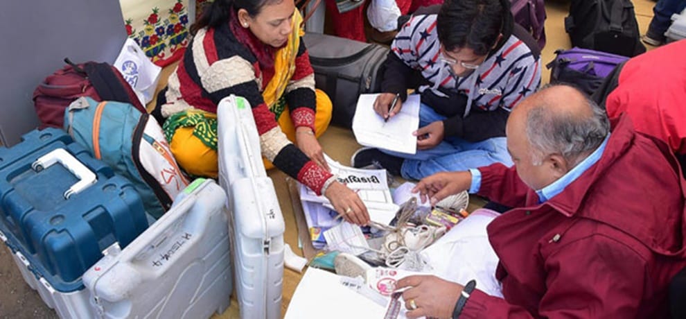 gujarat election 2017 congress wants cellphone jammers outside EVM rooms after polling