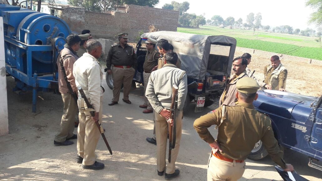 Home guard shot dead in Maharajganj of uttar pradesh