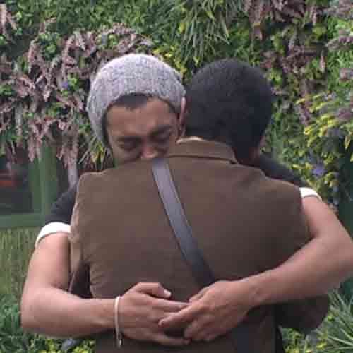 bigg boss 11 luv tyagi father break down tears in the house