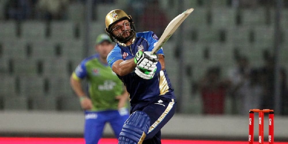 shahid afridi hits four sixes in four balls and sets record