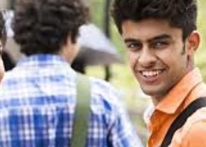 Lucknow Christian Inter College 318 students can not fill lu examination form 