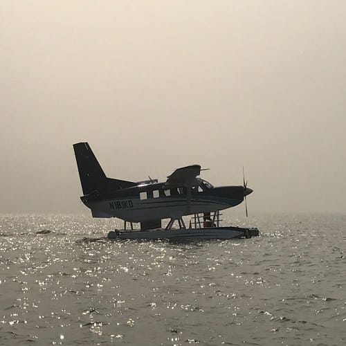 Landing of Sea plane in Mumbai waters in the presence of Nitin Gadkari
