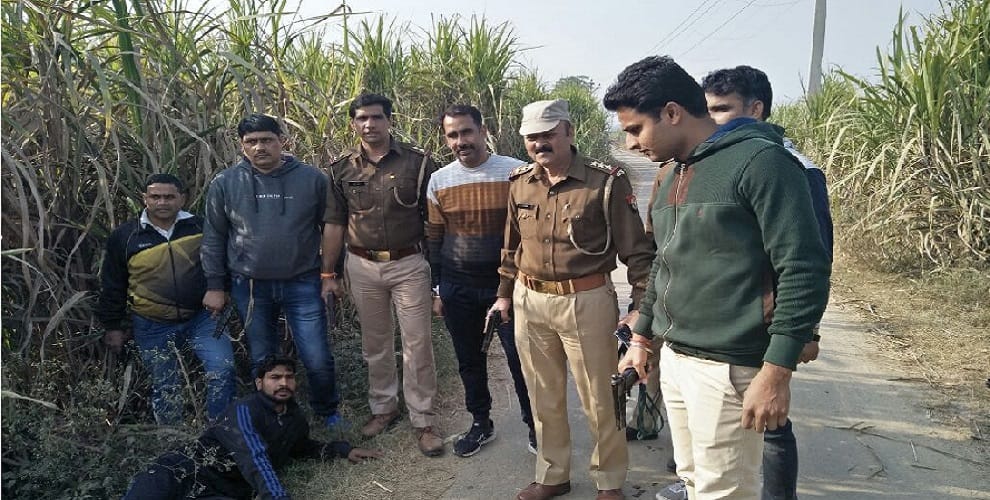 Encounter : police firing on 20 thousand prized, injured