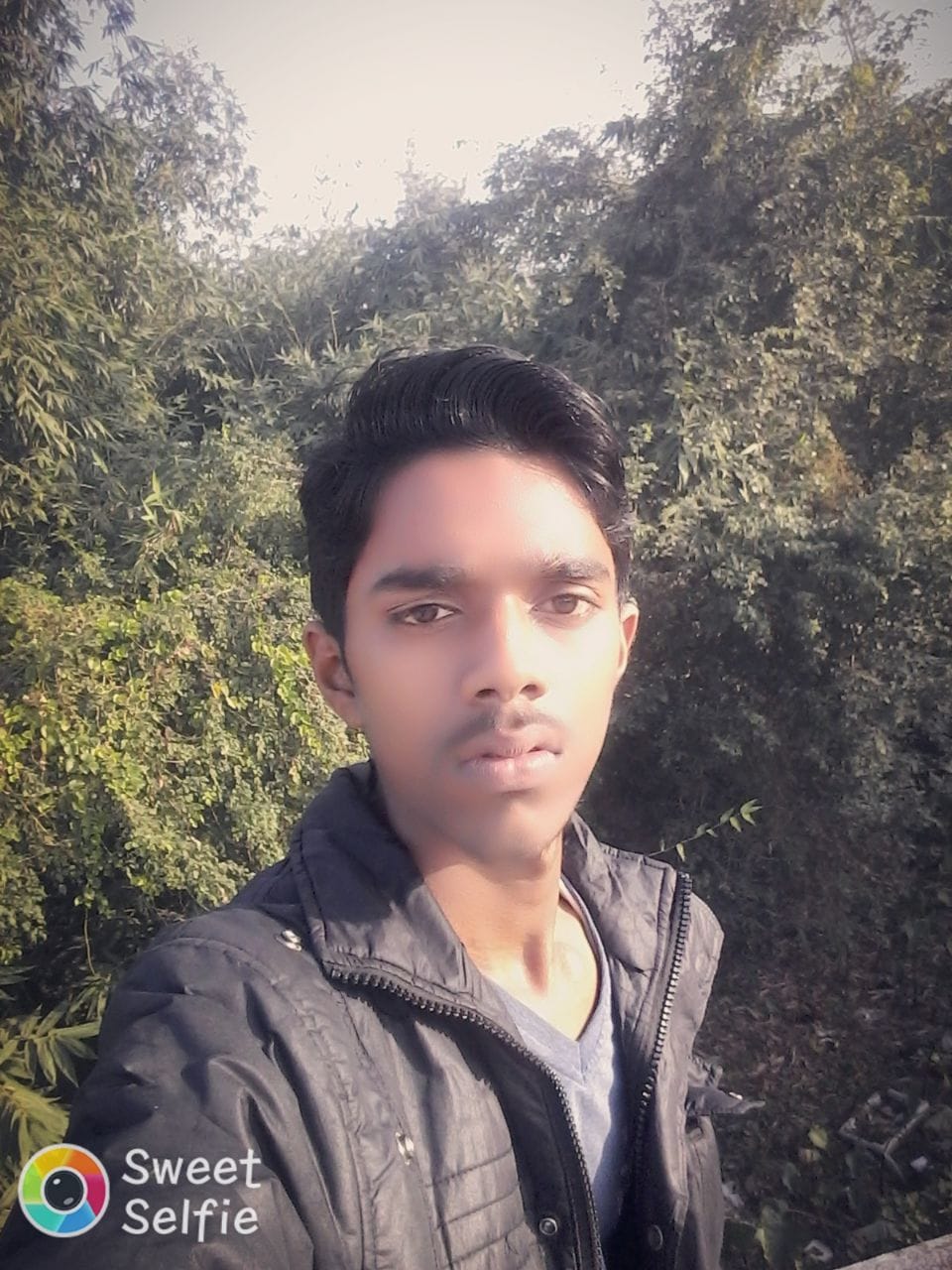पिकप की चपेट में आने से छात्र की मौत