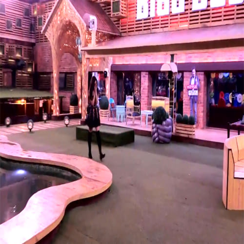 bigg boss ex girlfriend Divya Agarwal was paid a huge amount to slam Priyank sharma