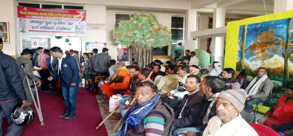 divyang sahayata shivir held by amar ujala foundation at kanpur