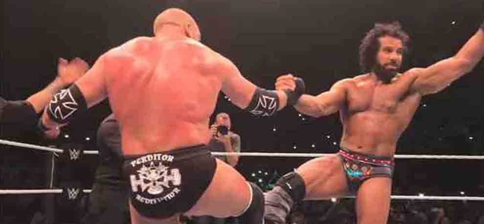 Triple H does Bhangra with Jinder Mahal in wwe live event new delhi