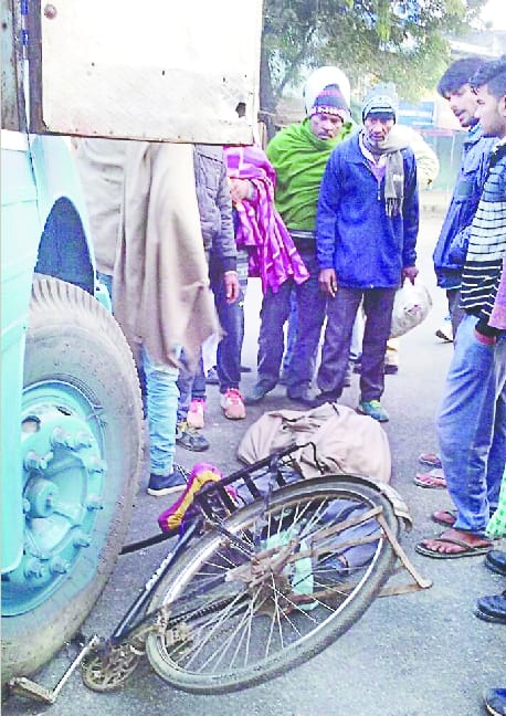 Two died in road accidents in saharanpur
