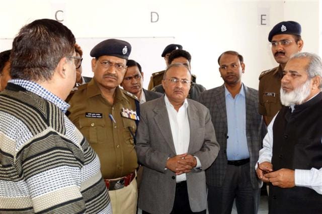 Triangular contest on AMU student union presidential election, elections today