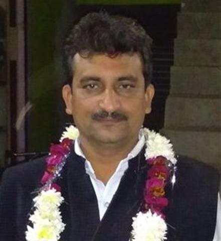 Well prepared for the 'homecoming', the newly elected president of the municipality
