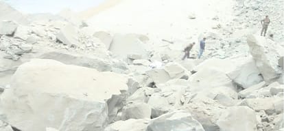 six people killed in road accident at bajeer bawardi near nirmand