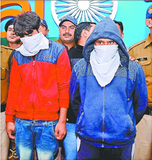 youth tried to loot in atm for his sister marriage in dehradun