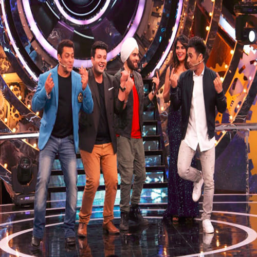 Bigg Boss When Salman Khan Jija Pulkit samrat ignored Vikas Gupta in the house