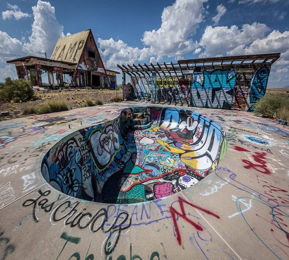 know the story of abandoned American ghost town