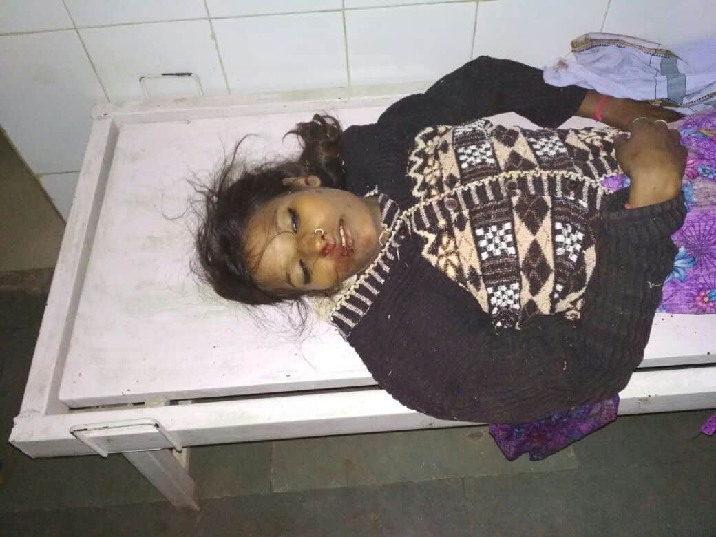 see the photos of mirzapur road accident 