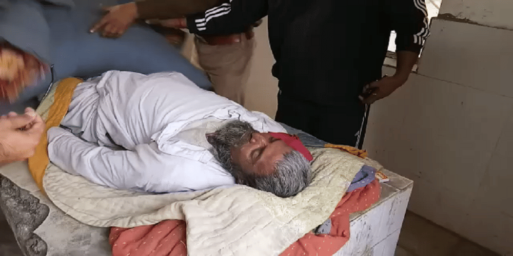 rajasthan alwar- man killed by his elder brother after a hot talk took place 