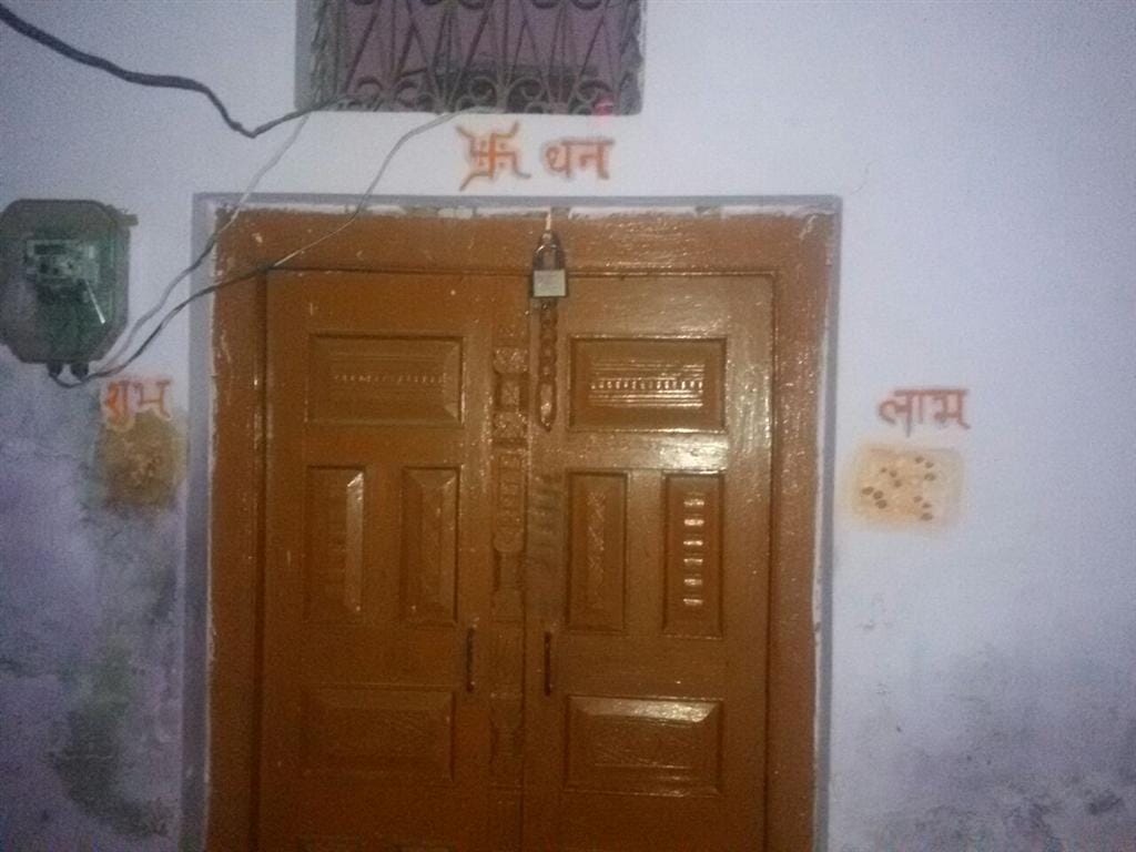 Hathras Retired  Jawan Leave his home due to Fear