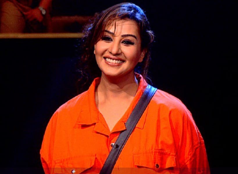 Bigg Boss 11 contestant Arshi Khan takes revenge from Shilpa Shinde in Sultani Akhada 