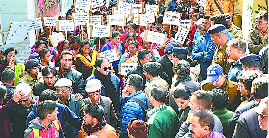Khatri villagers took out protest procession
