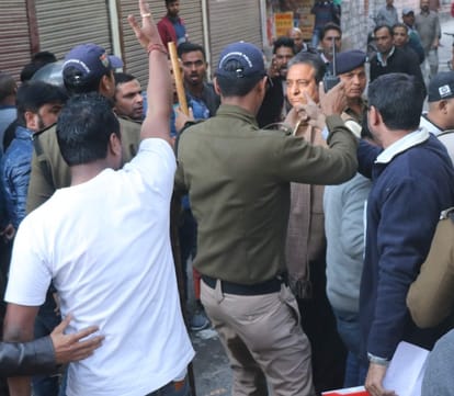 mayor vinod chamoli fight against land dispute in dehradun