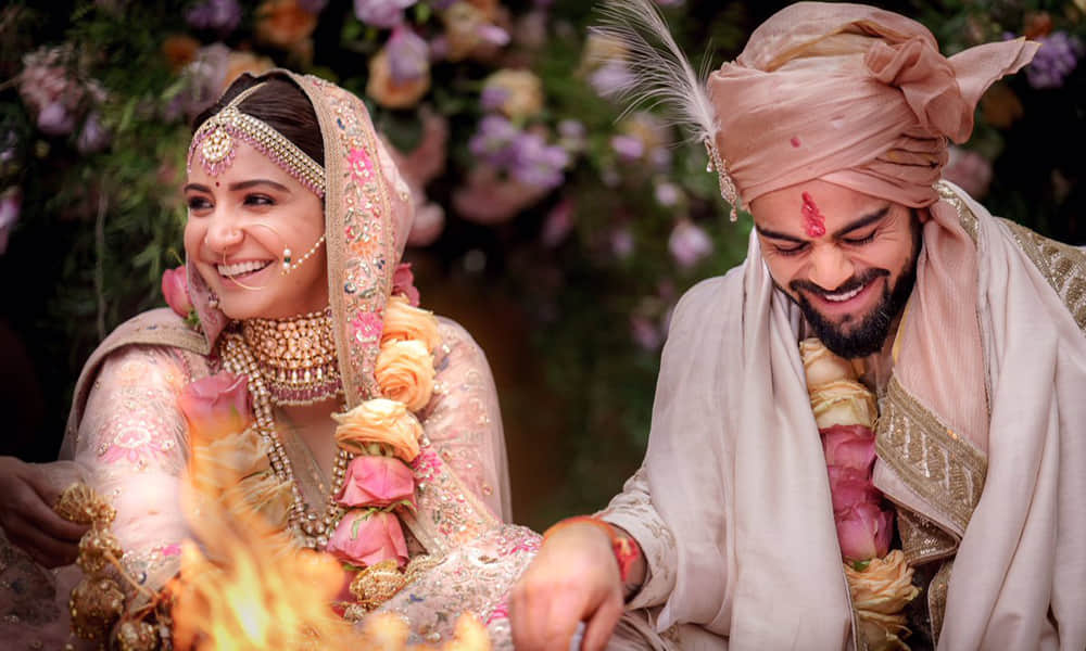 anushka sharma reacts to  rohit sharma surname advice