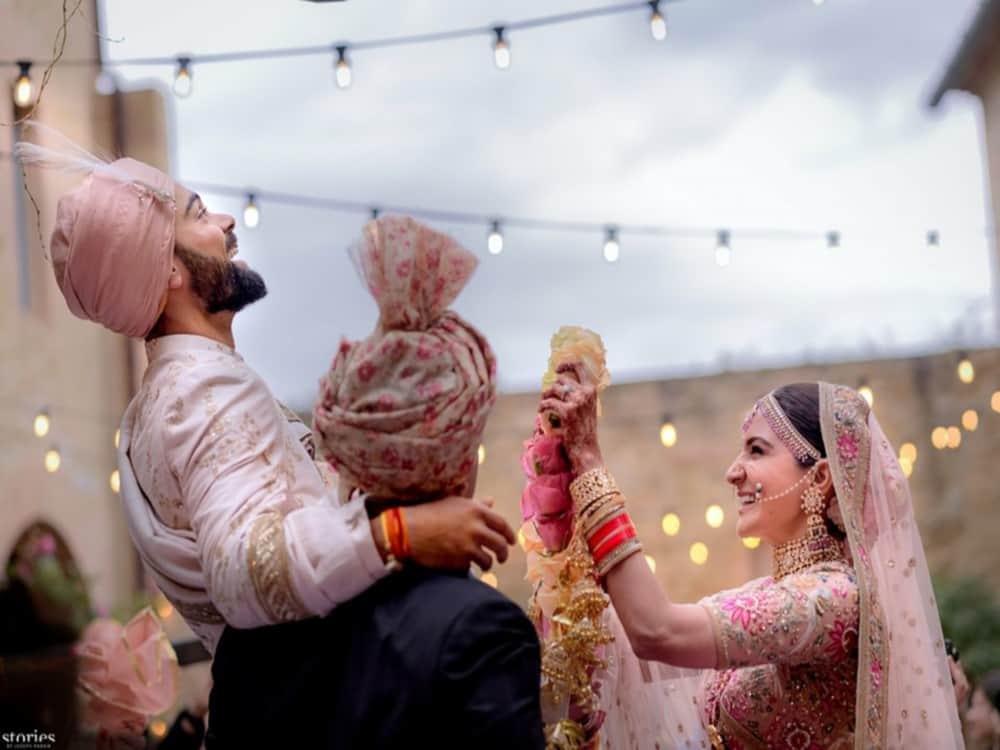 Watch Virat Kohli And  Anushka Sharma Wedding and Engagement Viral Video 