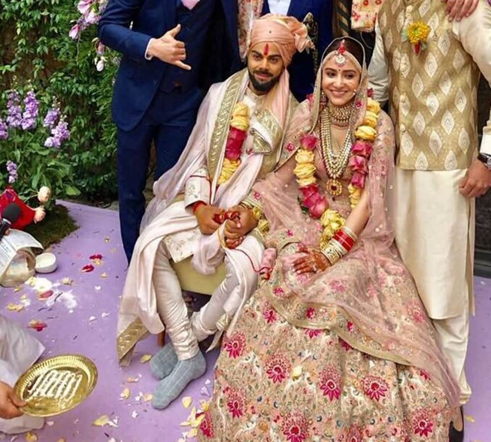 virat kohli sing a song for anushka sharma in sangeet ceremony