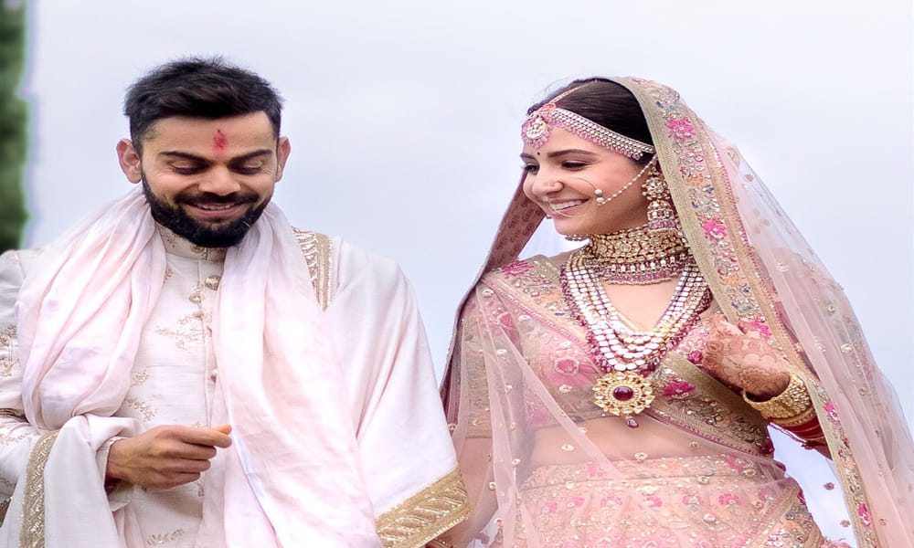 anushka sharma reacts to  rohit sharma surname advice