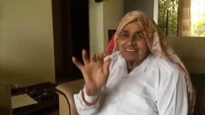 randeep hooda meets shooter dadi in mumbai